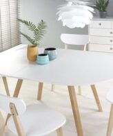 Masa extensibila living HM Ruben 102-142 cm, cu blat MDF alb si structura din lemn masiv